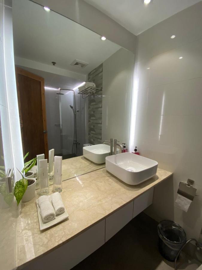 Tely'S Bed & Breakfast Iloilo Powered By Cocotel Exterior foto